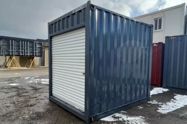 10ft-door-clearance-1.jpg-800x533-1.webp 10′ Hc Used Container with Rollup Door