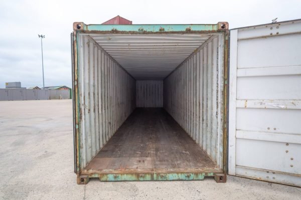 38032604_1977174992376473_8342897788350103552_n-1536x1024 40FT Preloved Shipping Container – Wind & Watertight