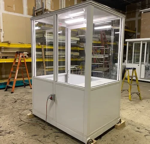 Guard Shack 4 x 6 ECONO White