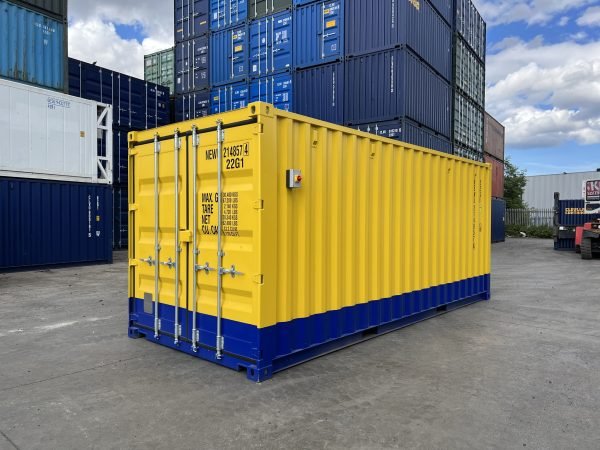 472539760_928174629292787_4827374872089519100_n 20ft Modified One-Trip Containers – Custom Build for Rainton Construction.