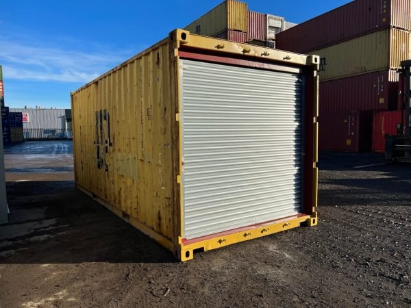 479415375_9326445104116055_1928170515664318748_n-1536x1152 20ft Used Shipping Container with Roller Shutter Door
