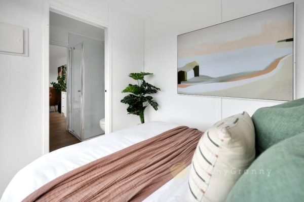 Brooklyn-Styling-8_Watermark-800x532-1.jpg 2 Bedroom Refurbished Shipping Container Home
