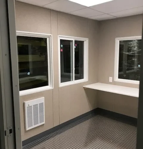 8×10 Guard Booth