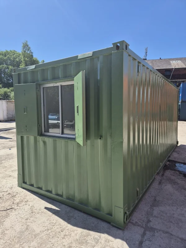 s-l1600-126 20 x 8 AV Open plan office green