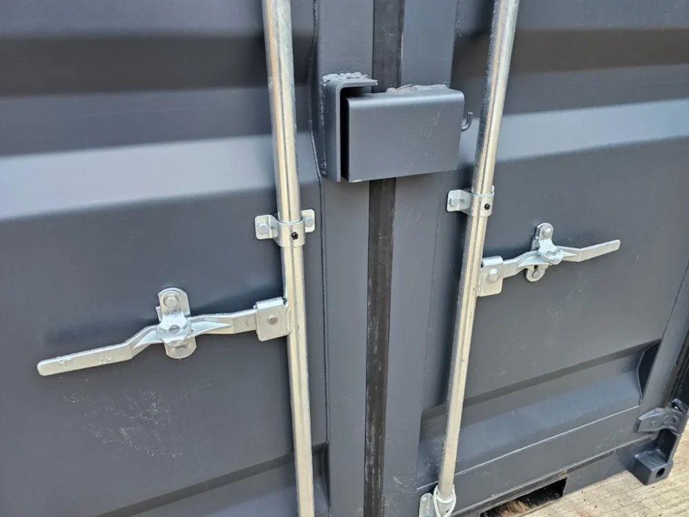 New 8′ Shipping Container Site Safe Lock Up Box Toolbox 8ft Workshop Shed Office
