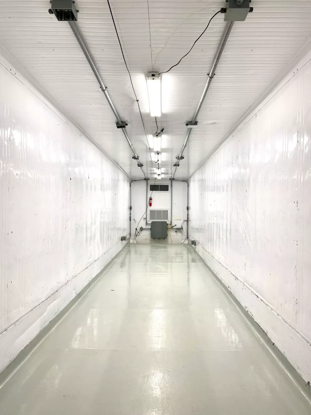 40 Foot High Cube Insulated Shipping Container with 5 Ton Bard HVAC