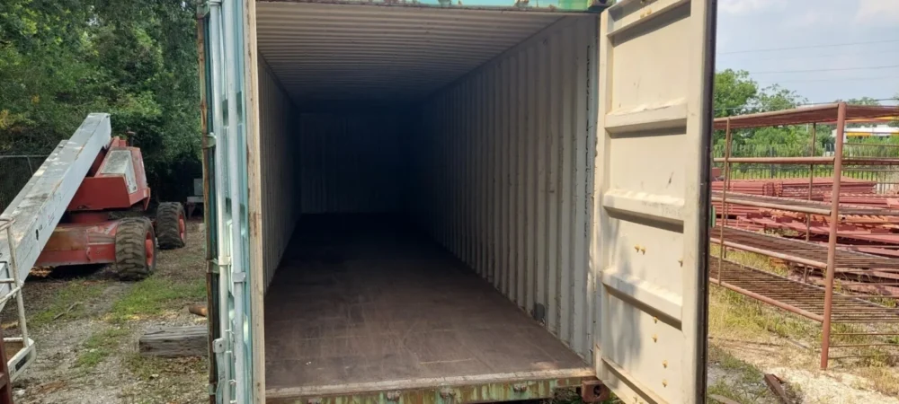 Watertight 40ft Shipping Container – Extra Space for Storage.