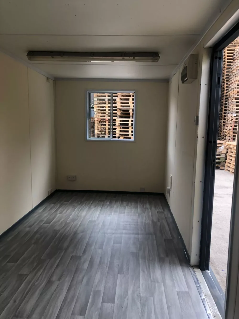 20FT X 8FT ANTI VANDAL OFFICE CANTEEN