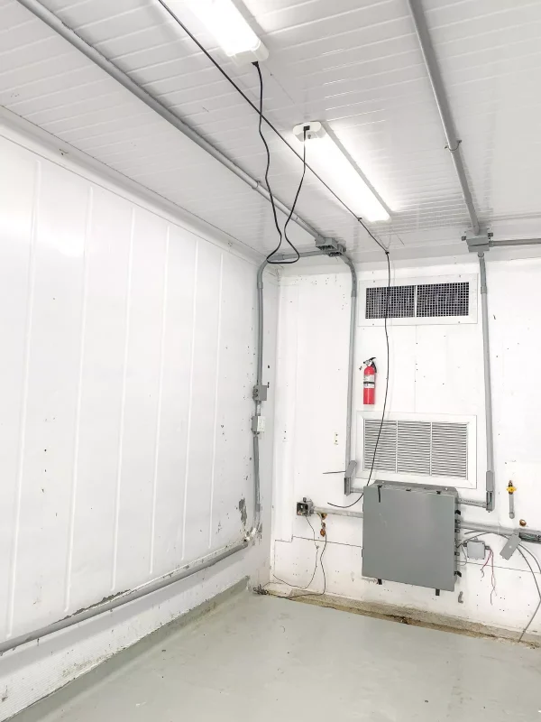 s-l1600-3-16 40 Foot High Cube Insulated Shipping Container with 5 Ton Bard HVAC