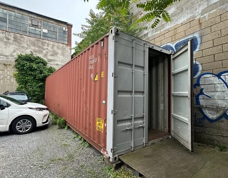 40ft High Cube Shipping Container – Excellent Condition