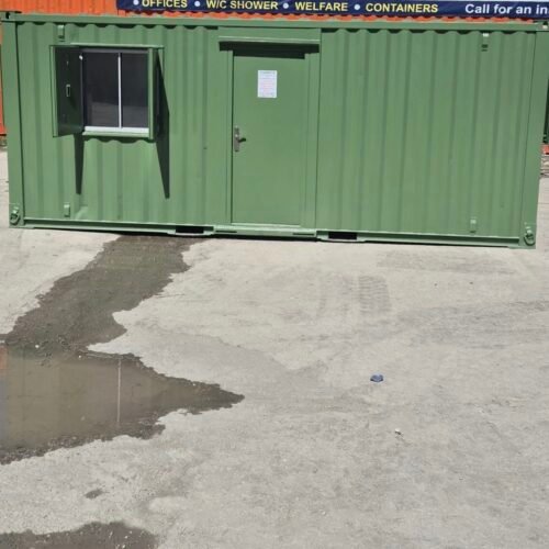 20 x 8 AV Open plan office green