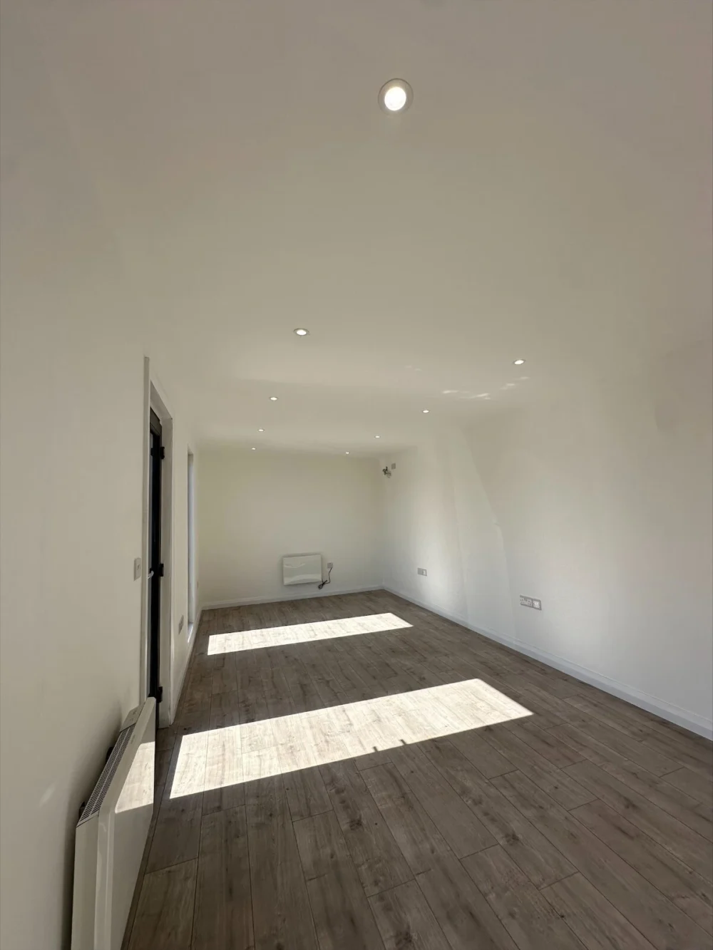 7.5 x 3m Office with kitchenette/WC